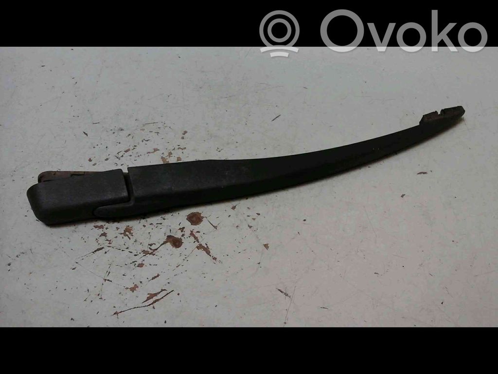 Dacia Sandero Rear wiper blade arm 