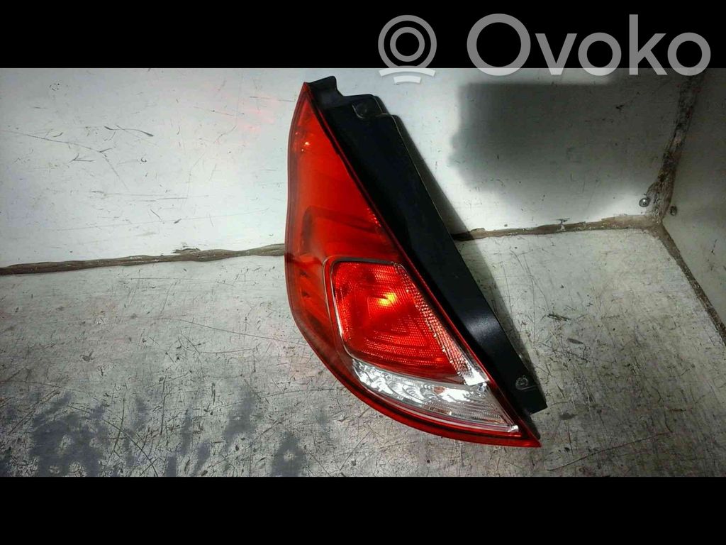 Ford Fiesta I Lampa tylna 