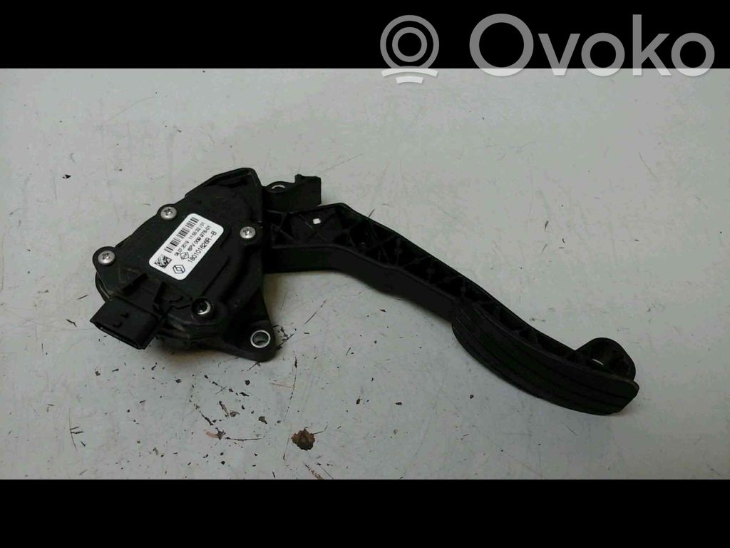 Akceleratoriaus pedalas   180101626R,20232100,3743099,VDMS7