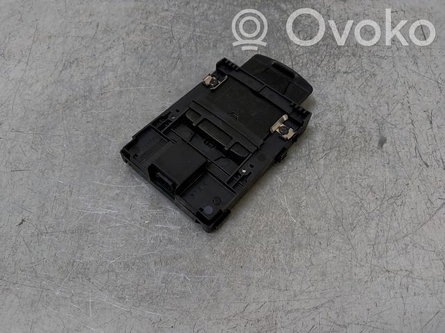 Renault Zoe Virta-avainkortin lukija 