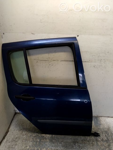 Aizmugurējās durvis   821003585R,20250929,6782407,VDMS7