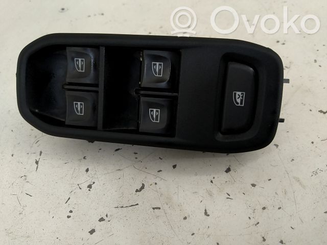 Przyciski szyb   254112588R,20243603,6446732,VDMS7