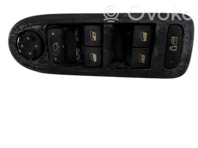 Citroen C3 Electric window control switch 