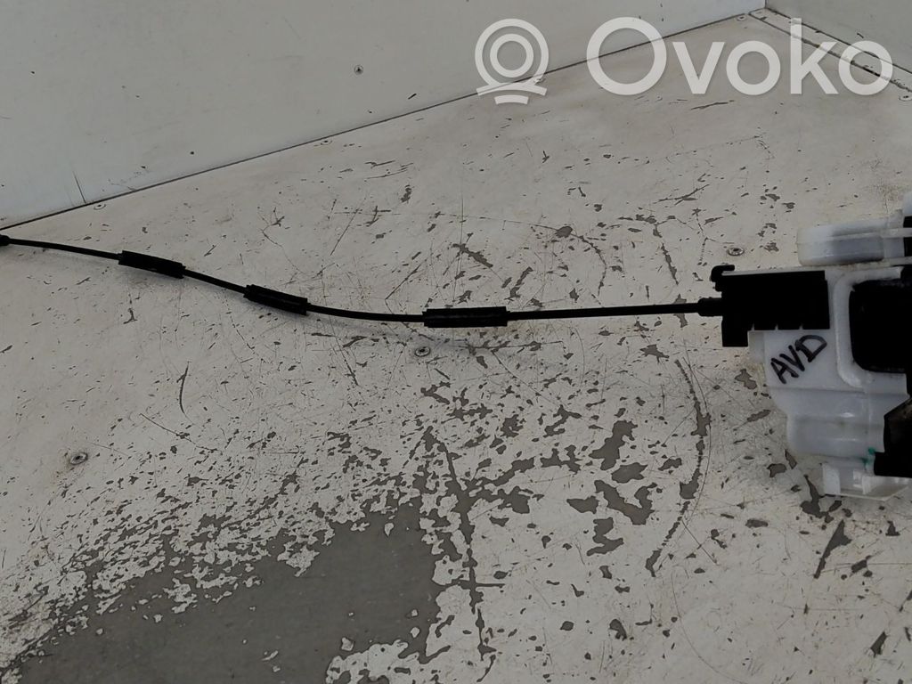 Priekšpusē slēdzene   1838439,20260239,35211385,VDMS7