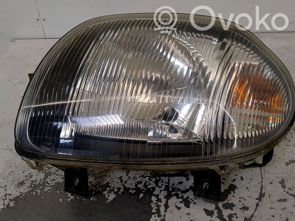 Renault Clio I Lampa przednia 