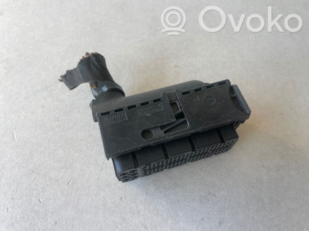 Volkswagen PASSAT CC Engine installation wiring loom 