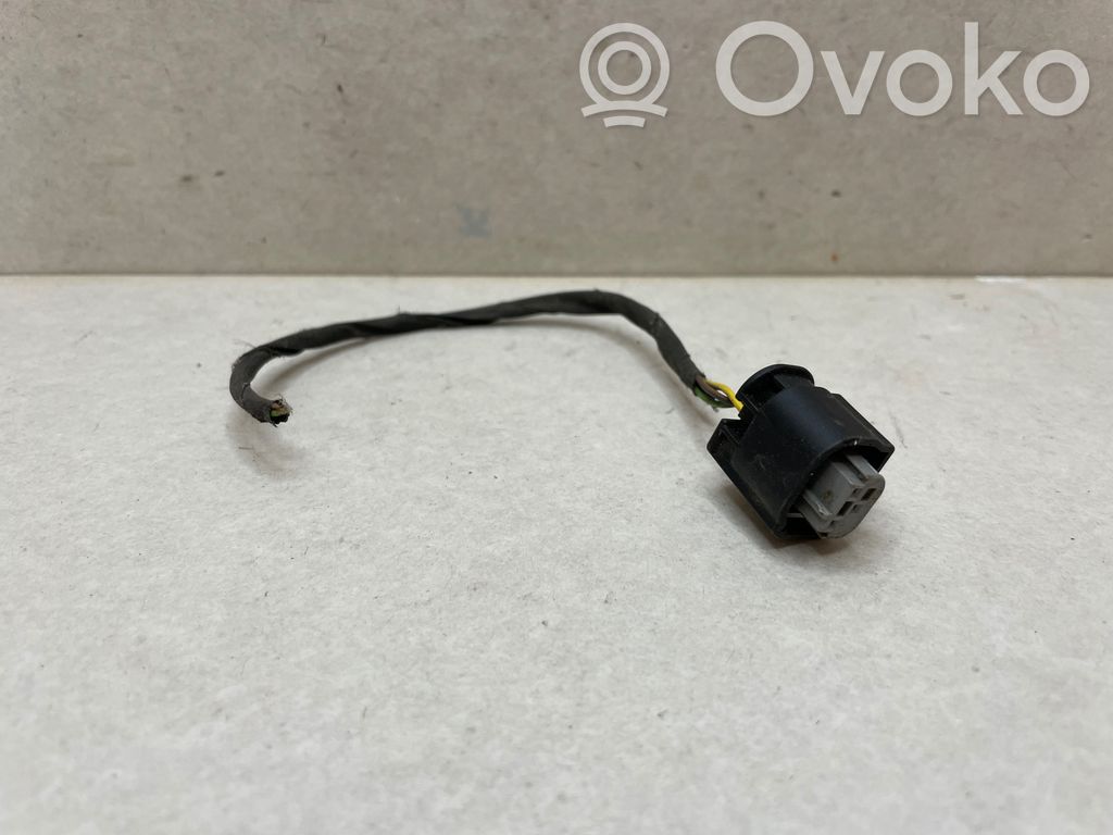 BMW 5 F10 F11 Konepellin hälytyksen kytkinanturi 