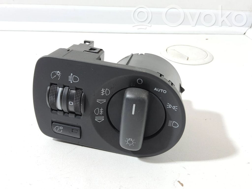 Audi A3 S3 8P Light switch 