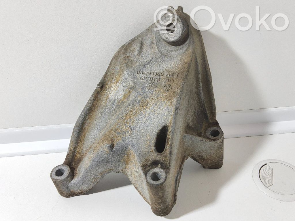 Volkswagen Crafter Engine mounting bracket 