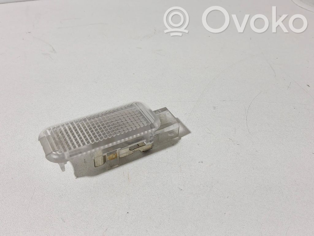 Audi A6 S6 C6 4F Glove box light 