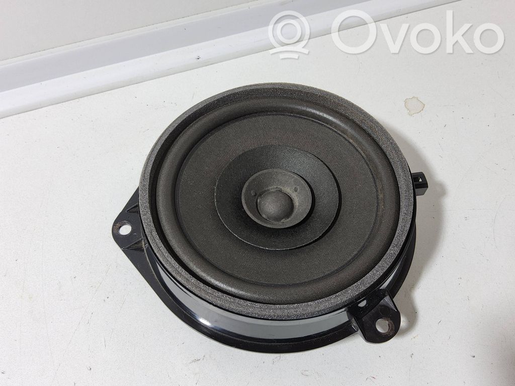 Jaguar X-Type Altavoz de la puerta delantera 