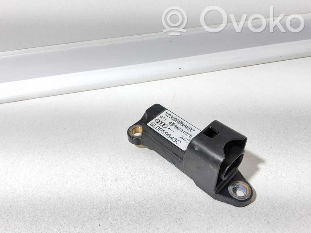 Audi A3 S3 8L Airbagsensor Crashsensor Drucksensor 