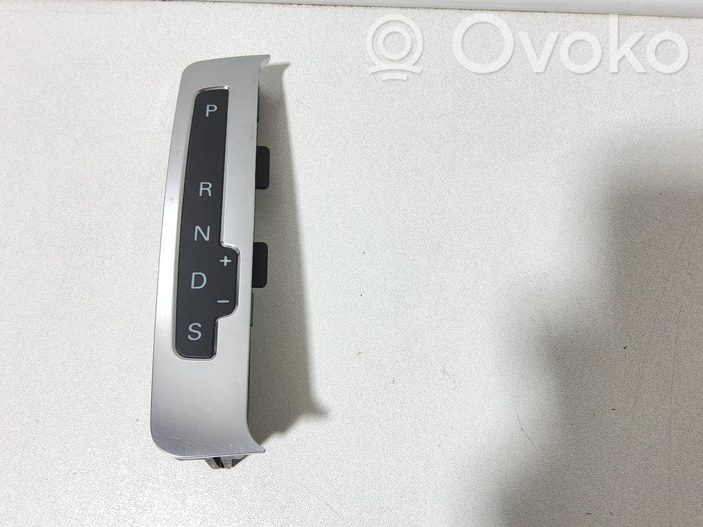 Audi A6 S6 C6 4F Sygnalizator zmiany biegów 