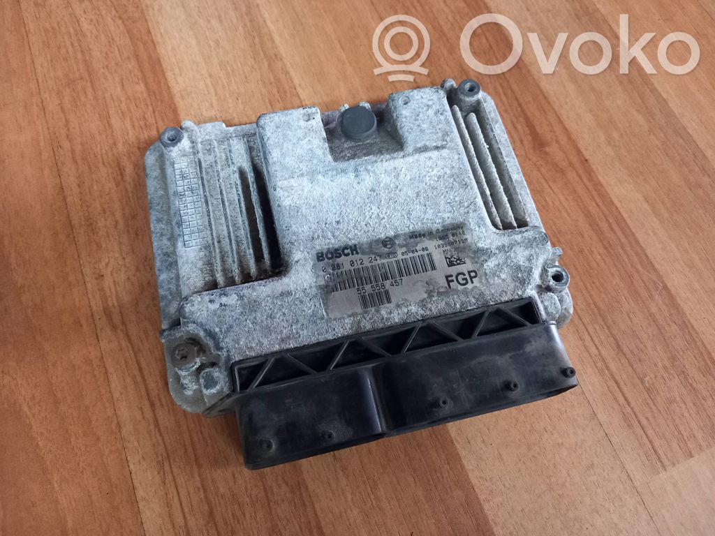 Opel Vectra C Engine control unit/module 