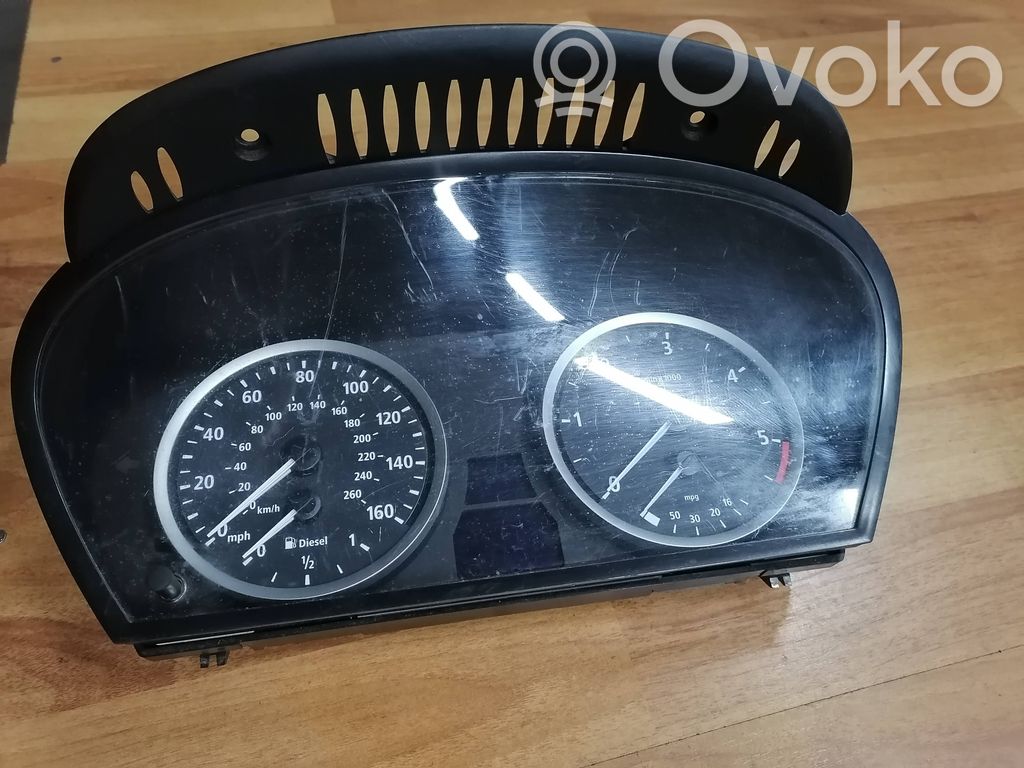 BMW 5 E60 E61 Spidometrs (instrumentu panelī) 