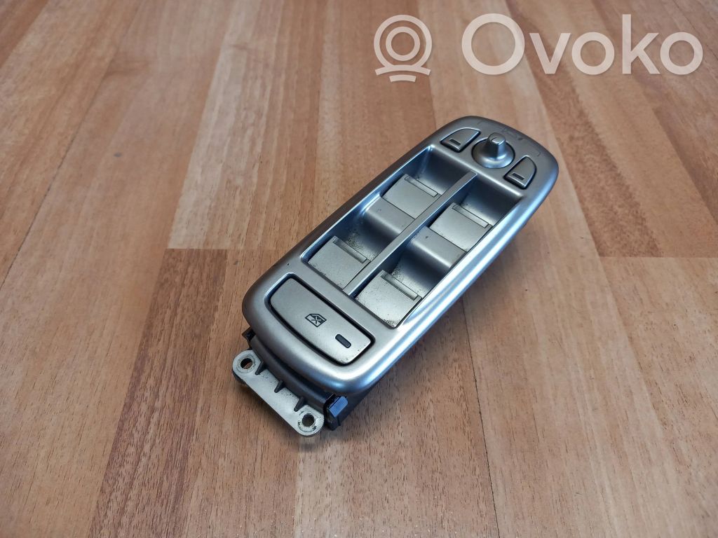 Jaguar XF X250 Electric window control switch 