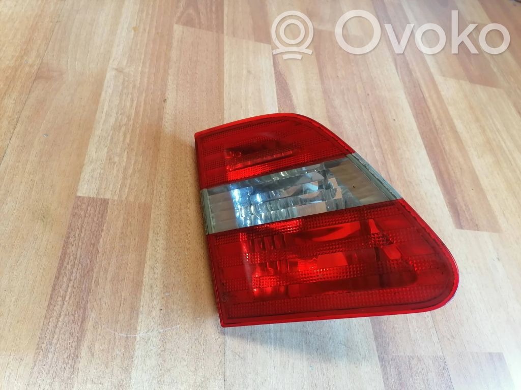 Mercedes-Benz B W245 Lampy tylnej klapy bagażnika 