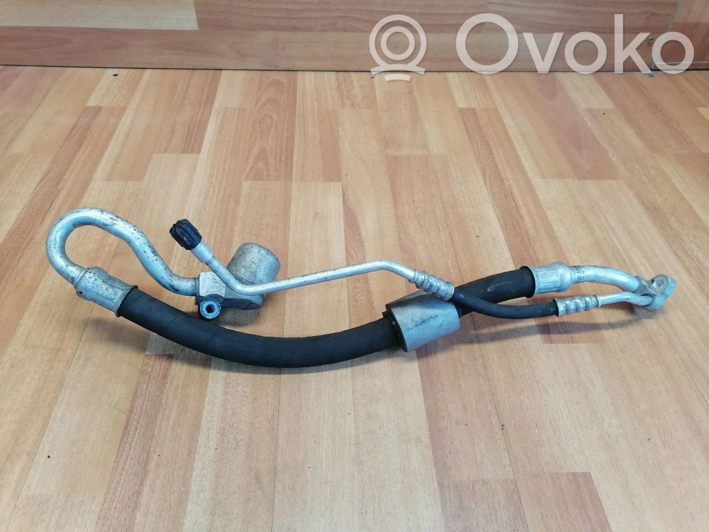 BMW 1 E81 E87 Air conditioning (A/C) pipe/hose 