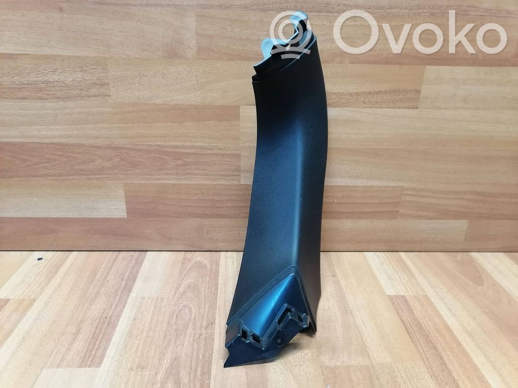 Renault Megane IV Tailgate/trunk side cover trim 