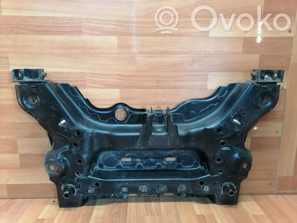 Renault Megane IV Priekinis traversas 