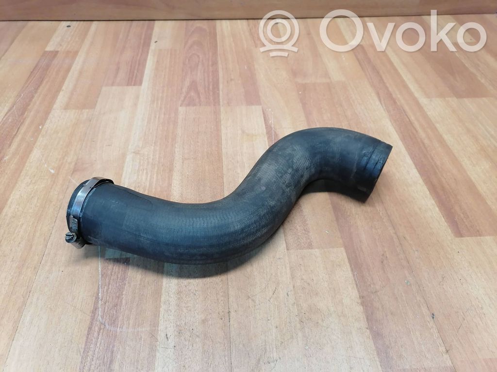 Intercooler pipe mounting bracket   0382GS