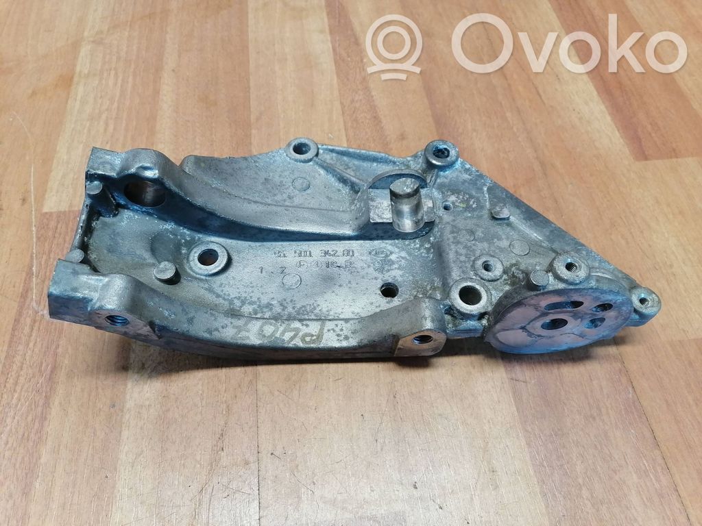 Peugeot 407 Generator/alternator bracket 