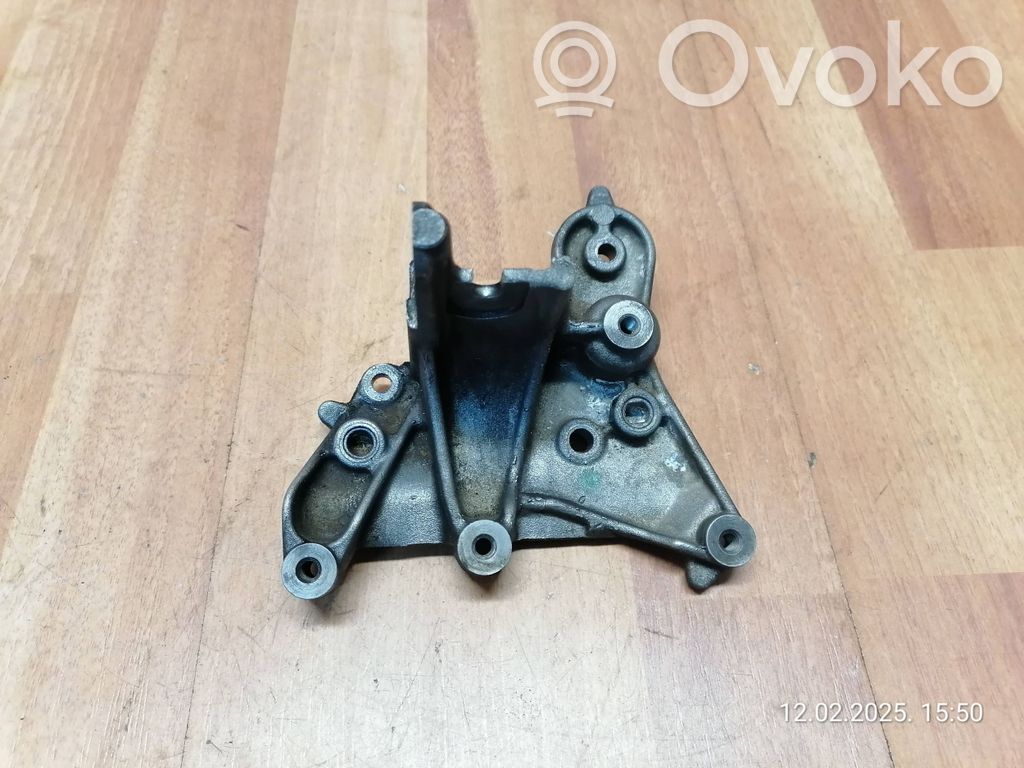 Peugeot 407 EGR valve cooler bracket 