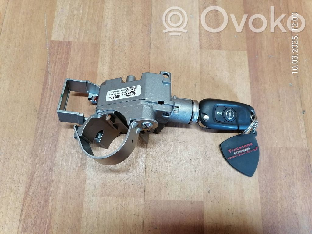 Opel Astra K Užvedimo spynelė 