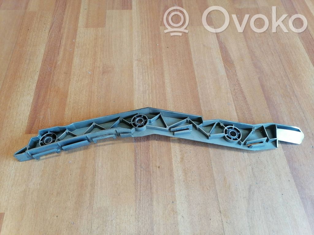 Citroen C4 Grand Picasso Fender mounting bracket 