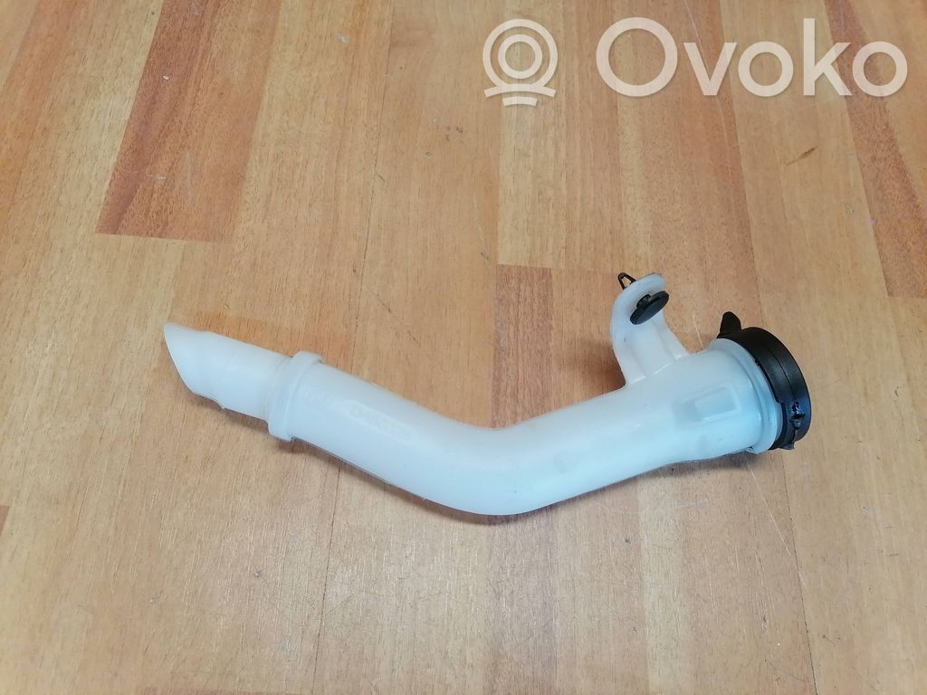 Opel Insignia B Rurka wlewu płynu do spryskiwaczy szyb 