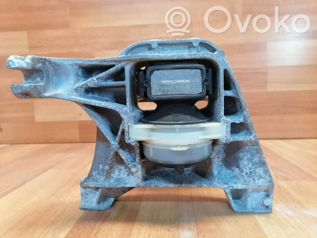 Citroen C4 Grand Picasso Engine mount bracket 