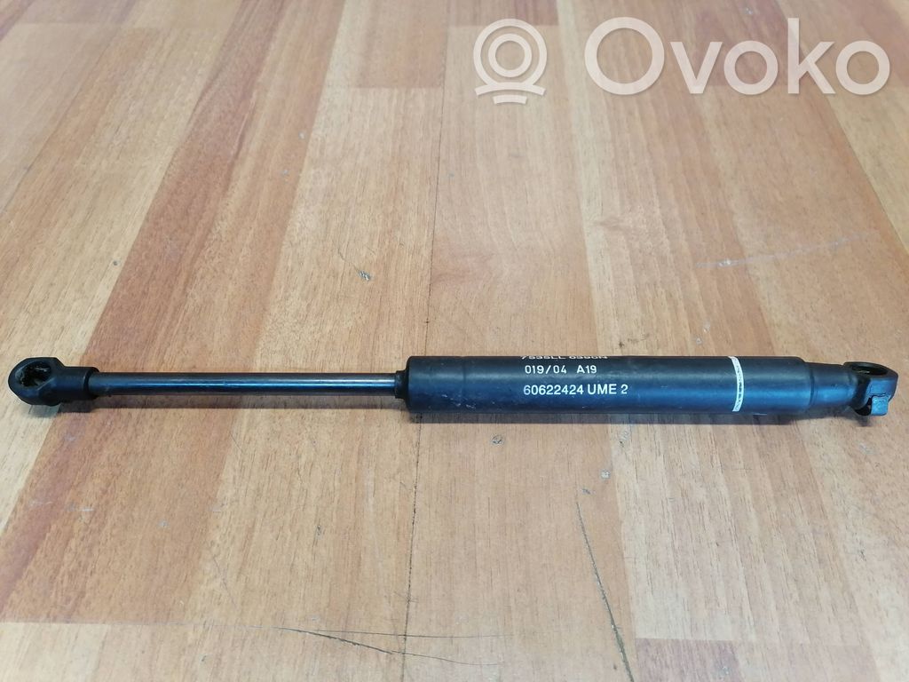 Alfa Romeo 166 Tailgate/trunk strut/damper 