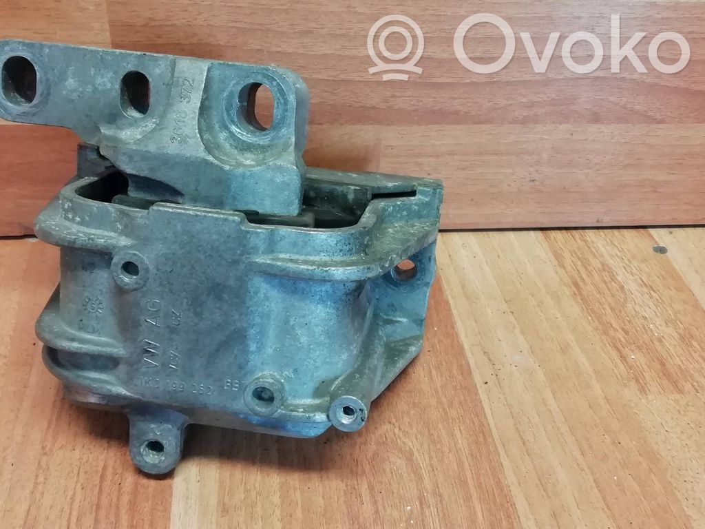 Seat Altea Engine mount bracket 