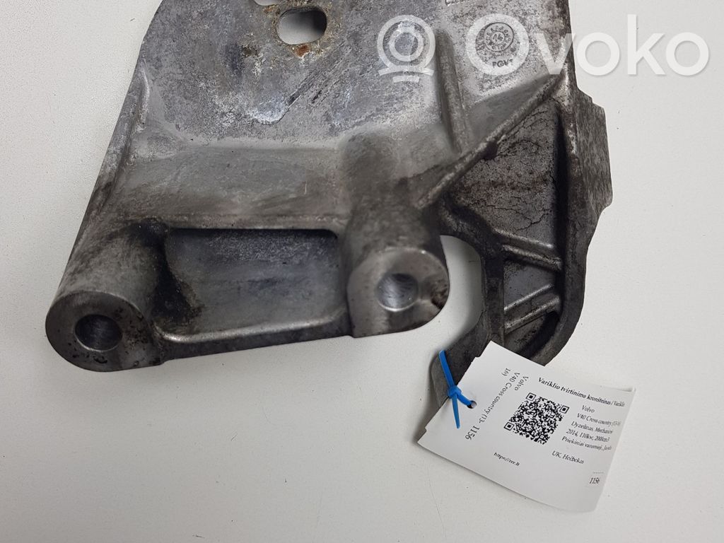 Volvo V40 Cross country Engine mounting bracket 