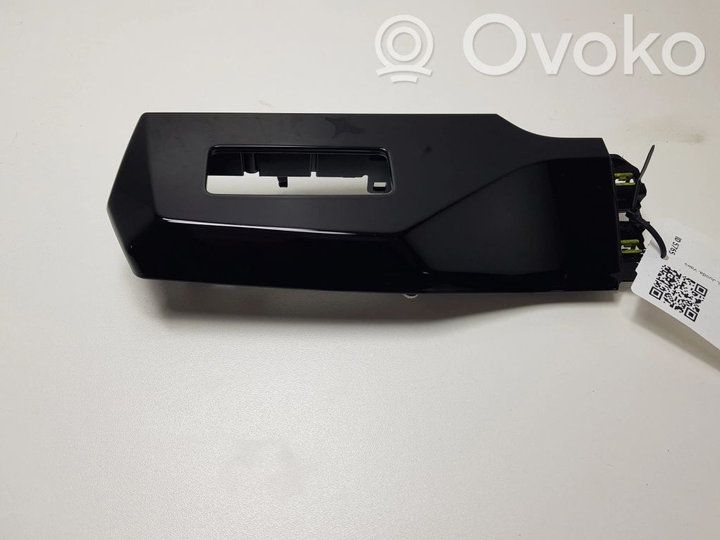Panel trim   4KL857966