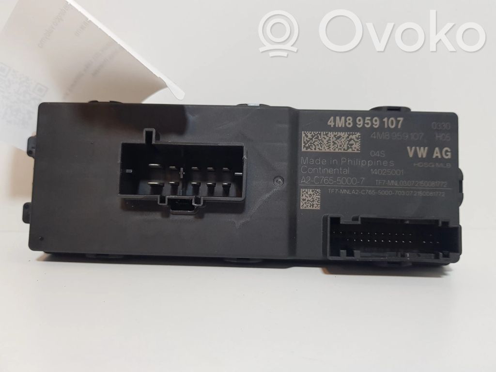 Audi A4 S4 B9 8W Tailgate/trunk control unit/module 