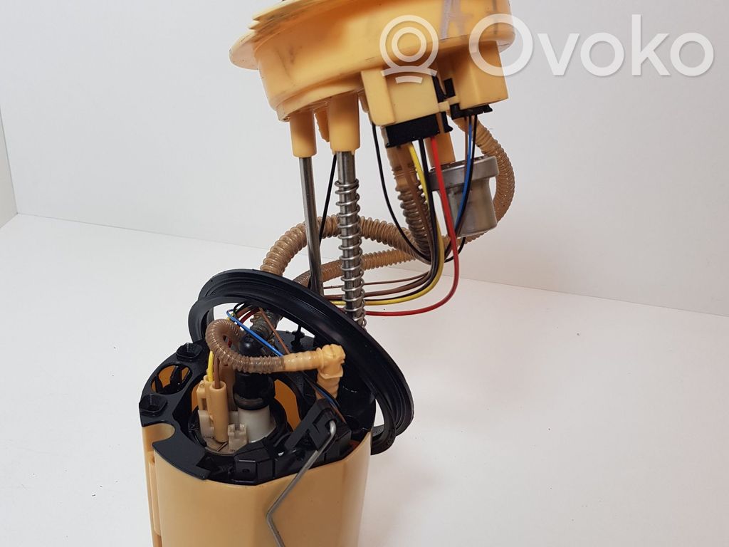 Audi A7 S7 4G Bomba interna de combustible 
