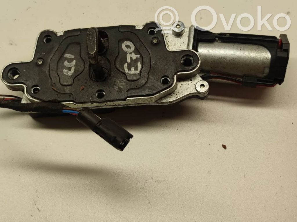 BMW X5 E70 Aizmugurējā pārsega slēdzene 
