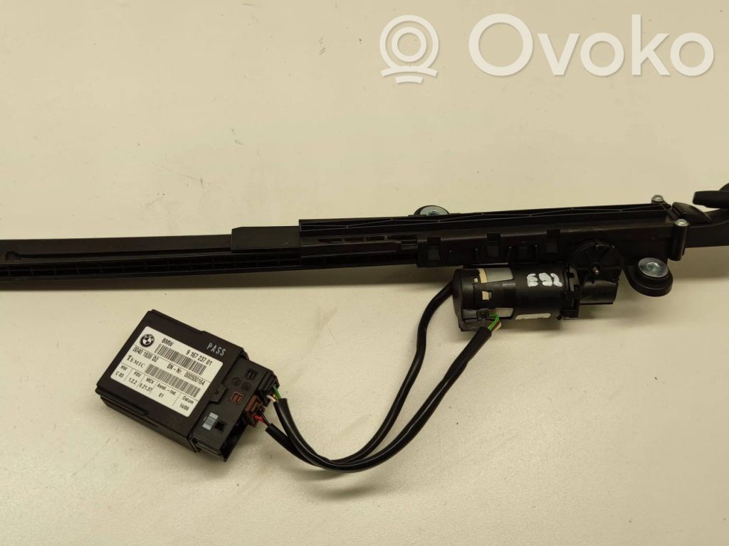 BMW 3 E92 E93 Motor de ajuste del cinturón de seguridad 