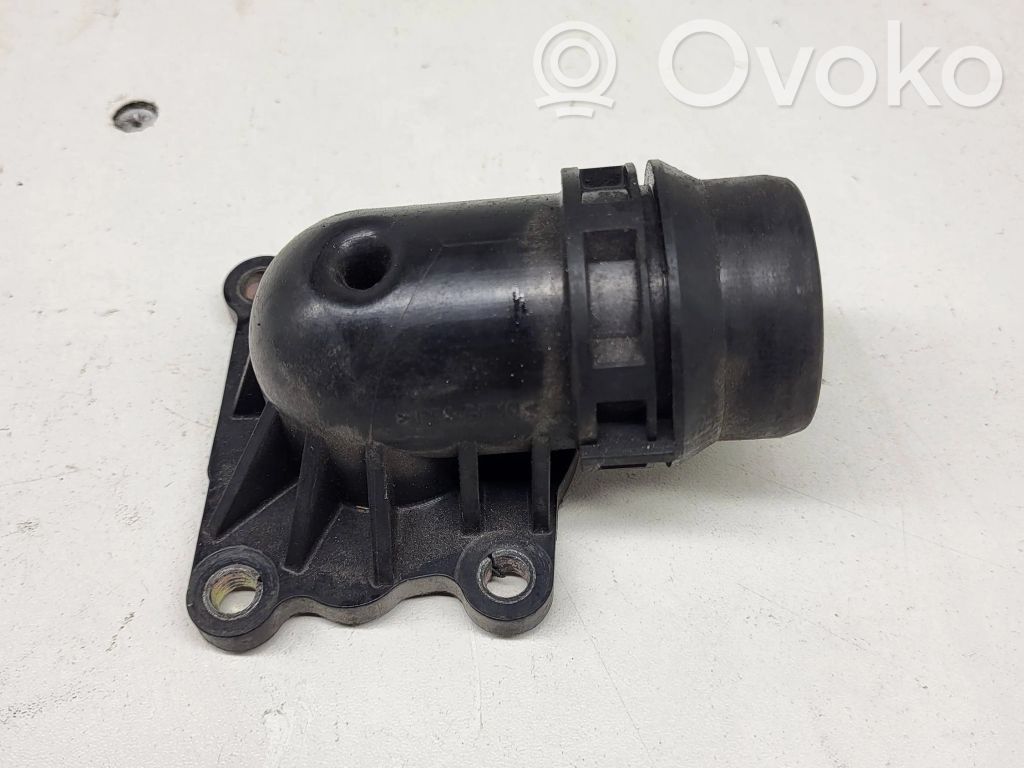 BMW 5 F10 F11 Carcasă termostat 