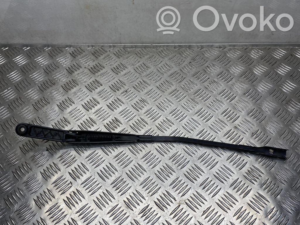 Audi A6 C7 Ramię wycieraczki szyby przedniej / czołowej 