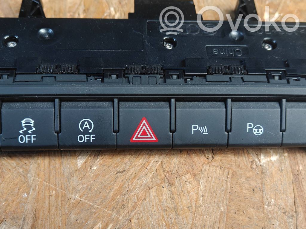 Audi A3 8Y Inne przełączniki i przyciski 