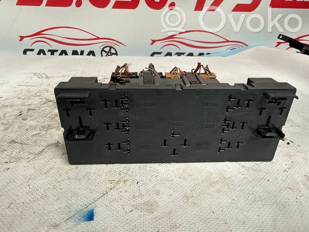 Volkswagen PASSAT B6 Modul confort 
