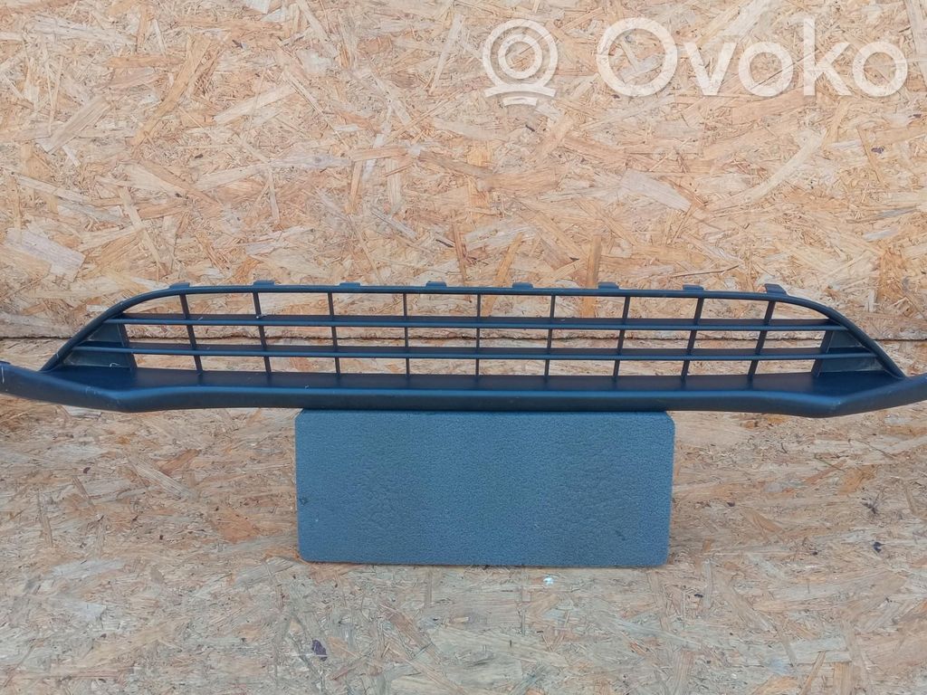 Ford Focus Front bumper lip 