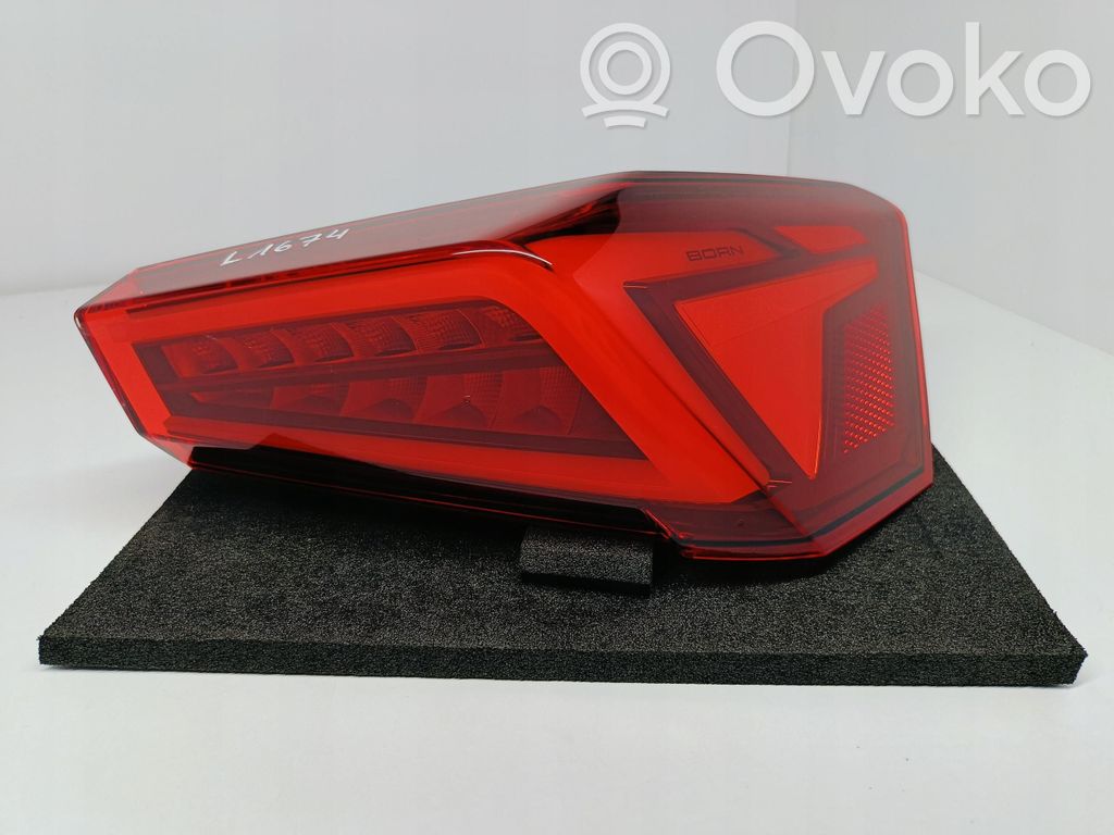 Cupra Born Etu-/Ajovalo 