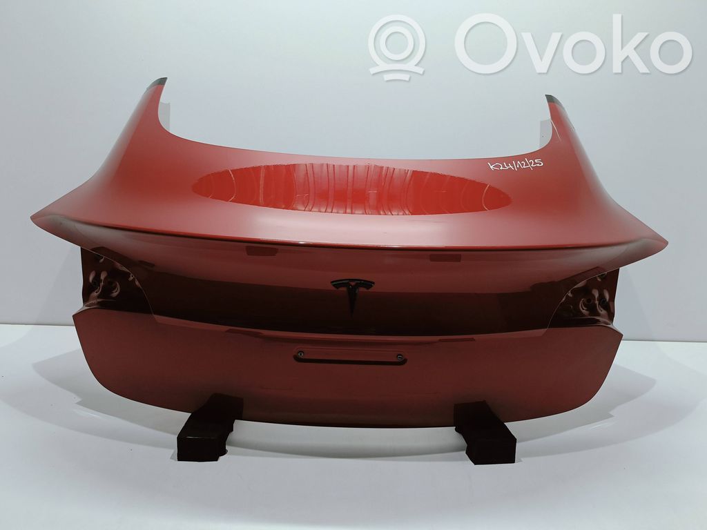 Tesla Model 3 Tailgate/trunk/boot lid 