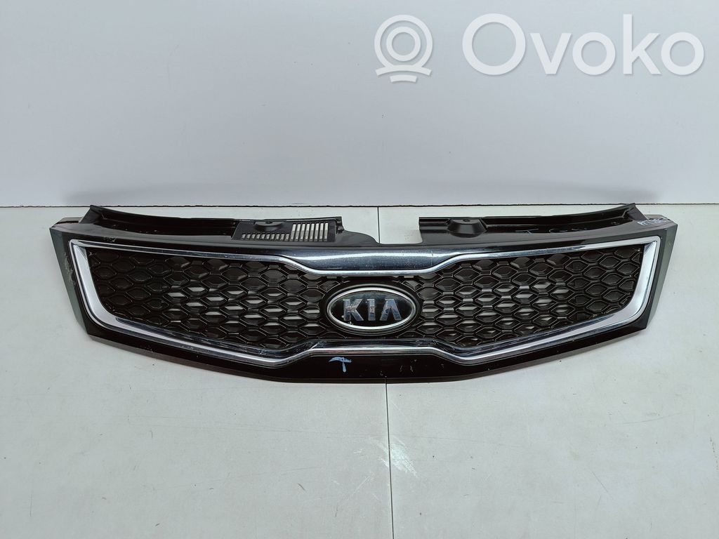 KIA Ceed Etupuskurin ylempi jäähdytinsäleikkö 