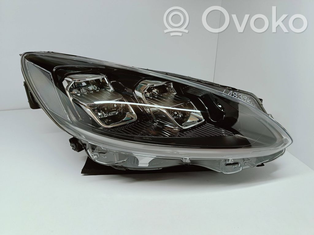 Ford Kuga III Phare frontale 