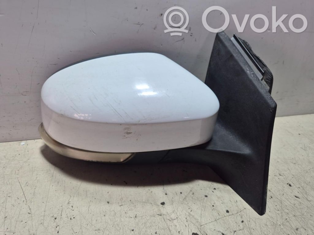 Front door electric wing mirror