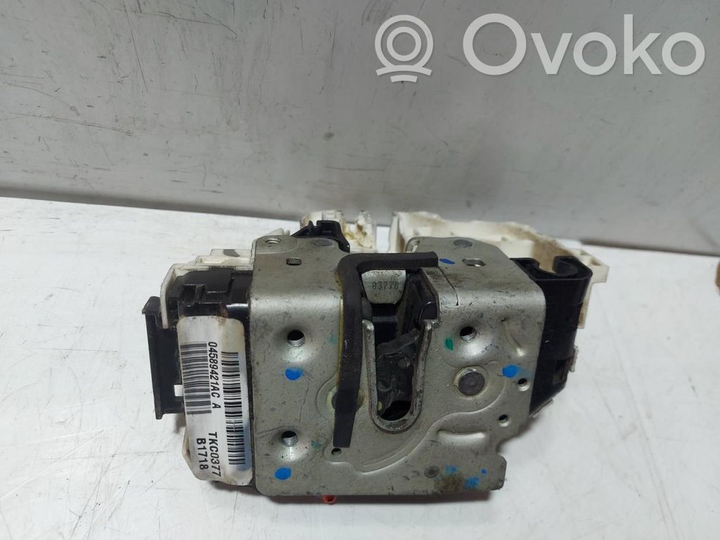 Front door lock   04589421ACA